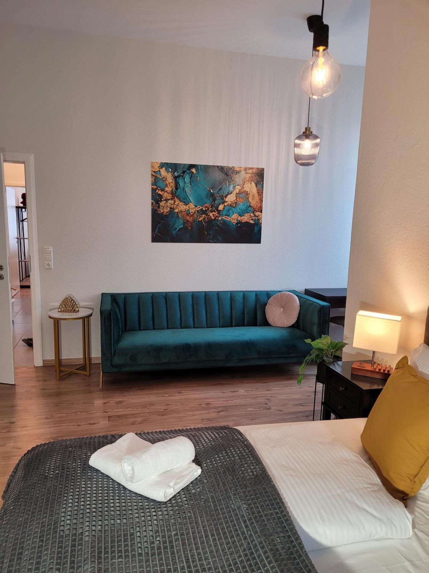 T21 - Apartment Direkt Im Zentrum Mit Parkplatz Chemnitz Luaran gambar