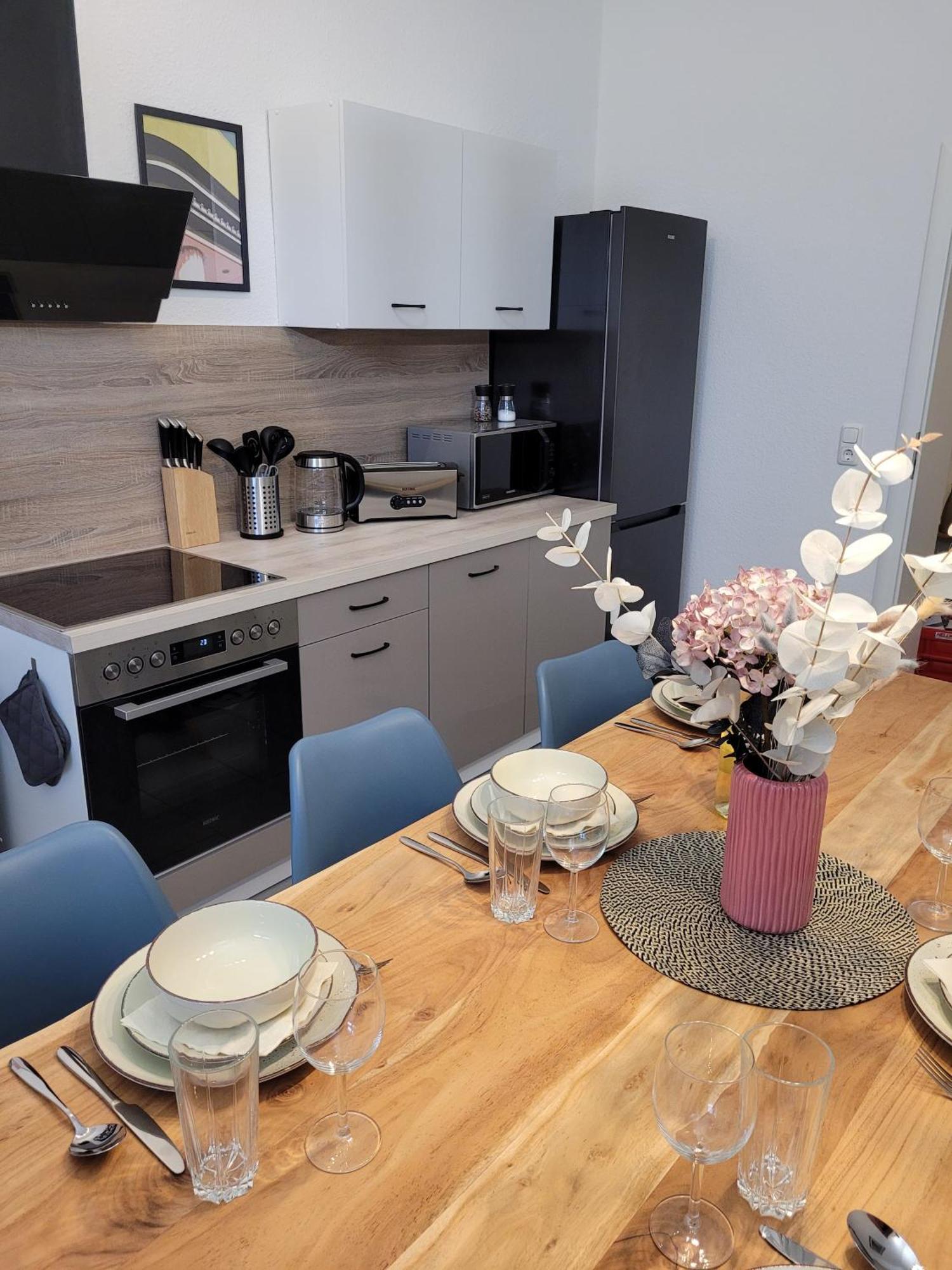 T21 - Apartment Direkt Im Zentrum Mit Parkplatz Chemnitz Luaran gambar