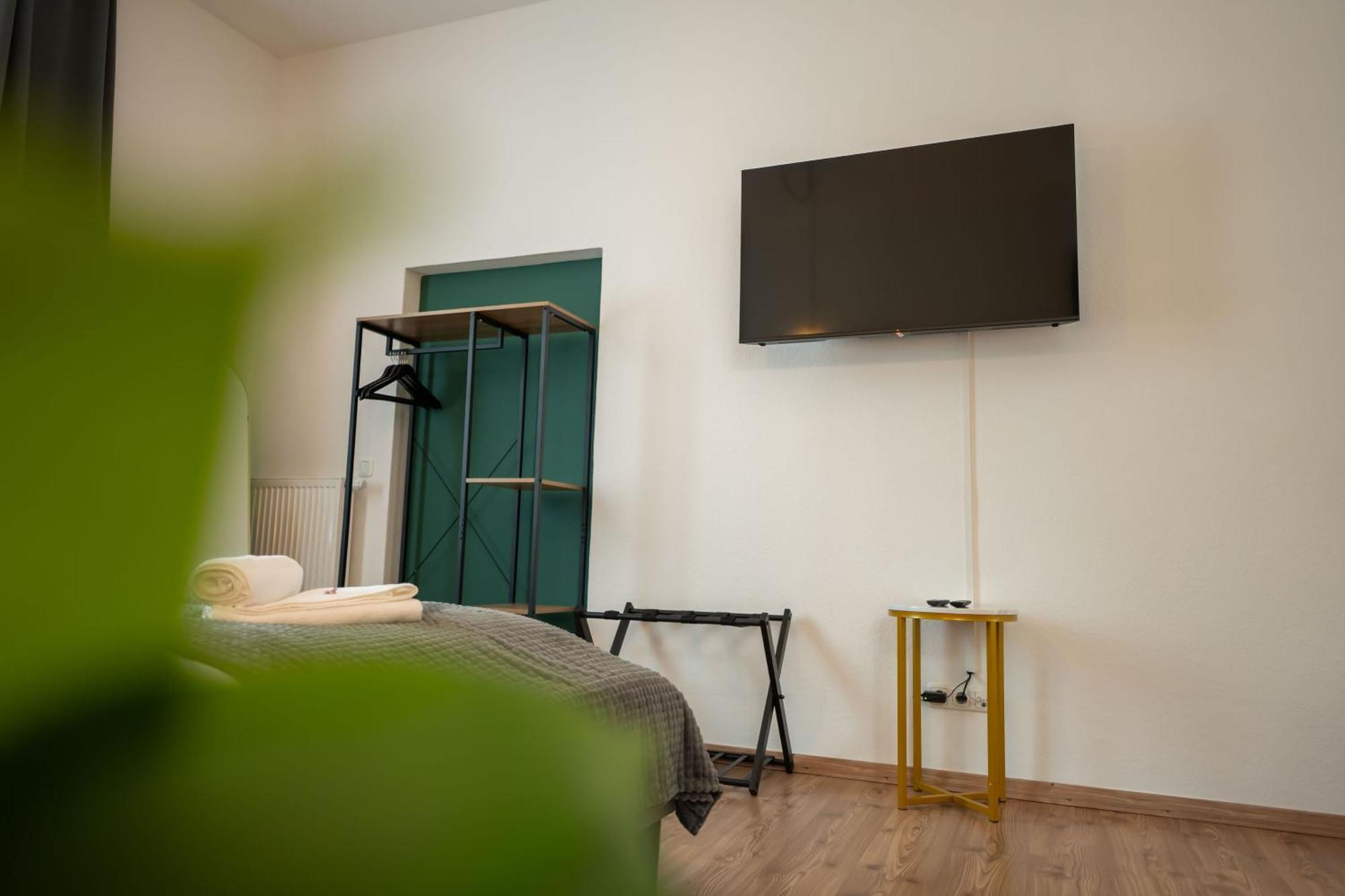 T21 - Apartment Direkt Im Zentrum Mit Parkplatz Chemnitz Luaran gambar